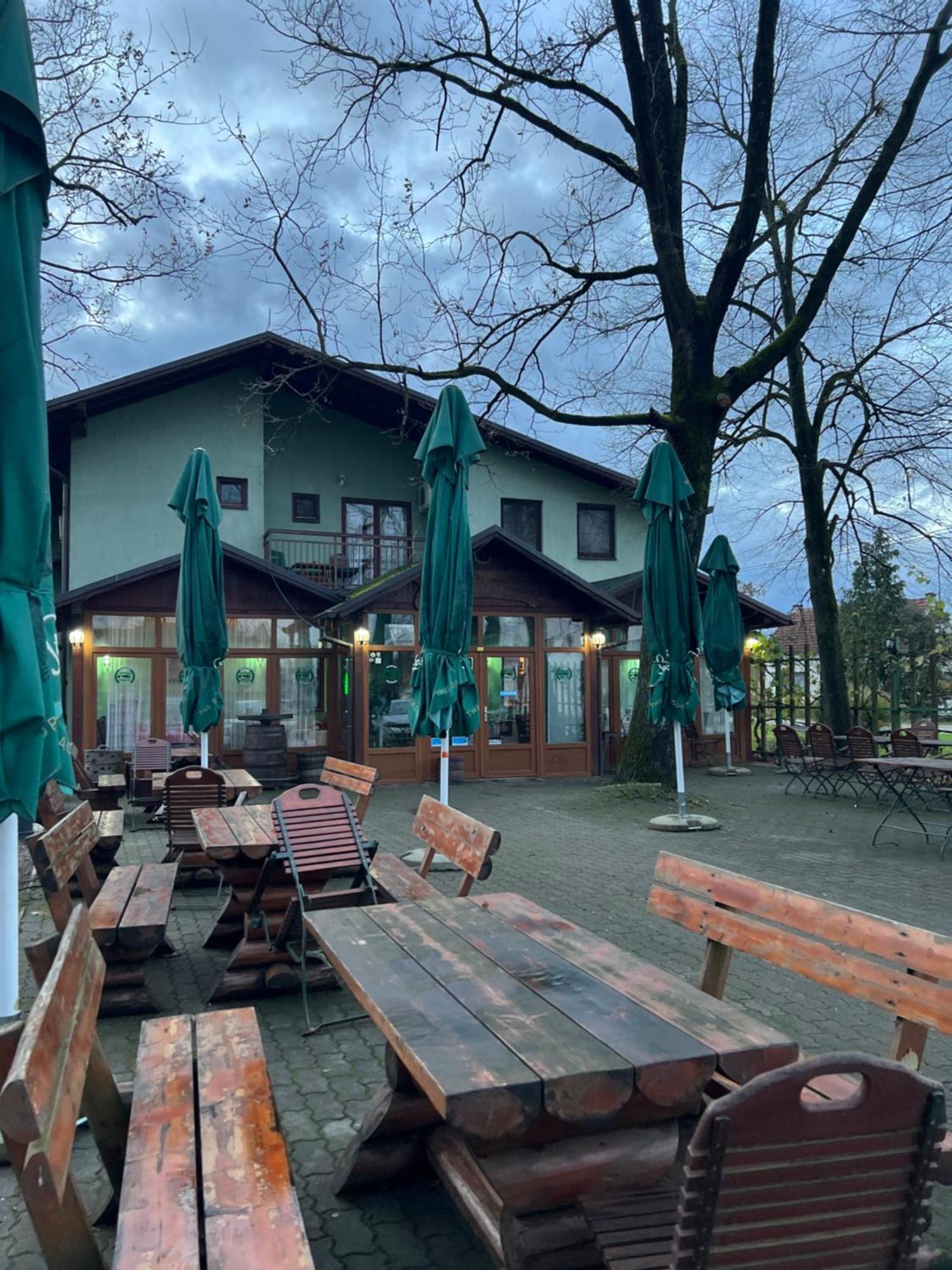 Ribarska Prica-Restoran Pansion Prijedor Bed and Breakfast Eksteriør billede